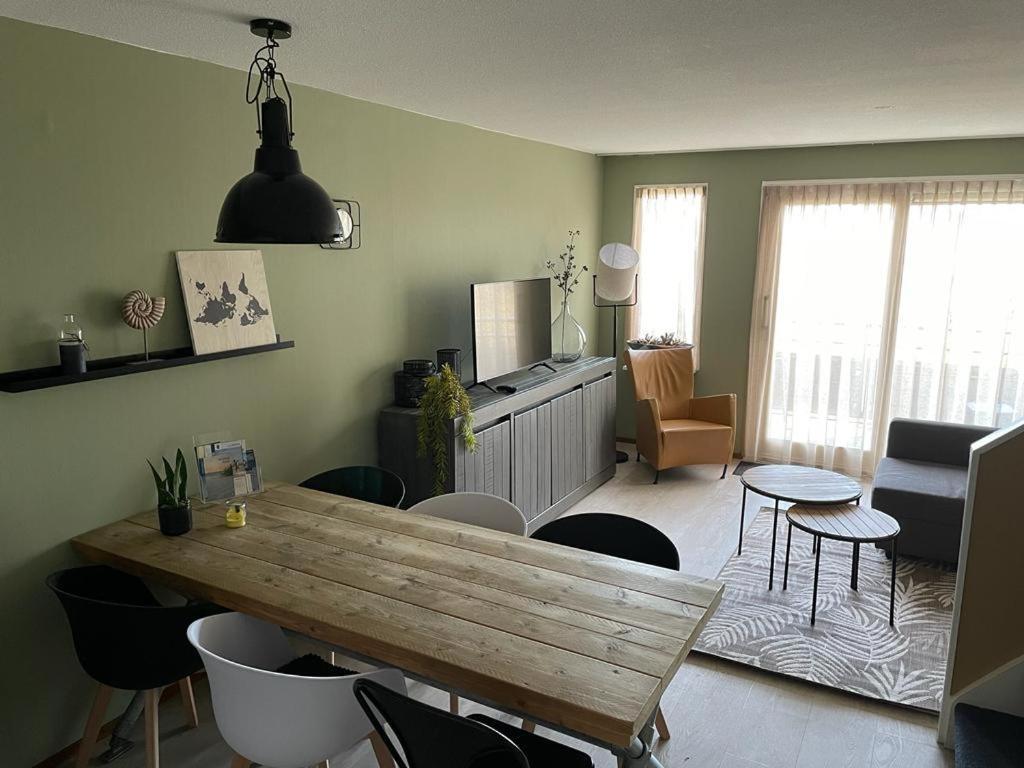 Appartement Senang, Resort Amelander Kaap Hollum  Buitenkant foto