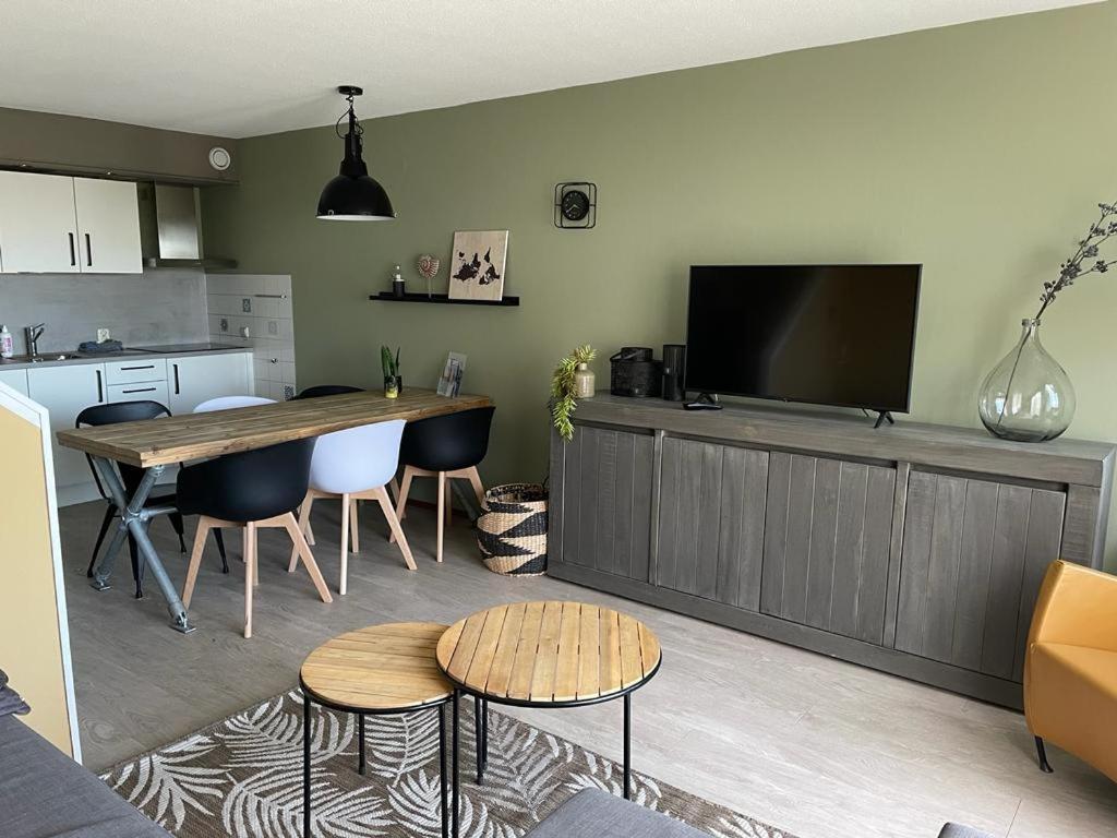 Appartement Senang, Resort Amelander Kaap Hollum  Buitenkant foto