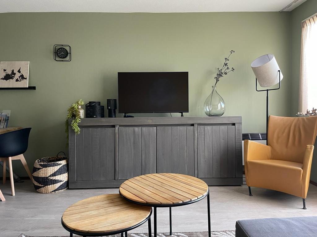 Appartement Senang, Resort Amelander Kaap Hollum  Buitenkant foto